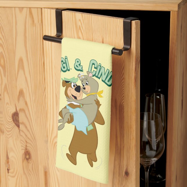 Yogi Bear Carry Cindy Bear Geschirrtuch (Drittel gefaltet)
