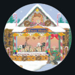 Yorkie Christmas Gingerbread House Runder Aufkleber<br><div class="desc">Spezielle Leckereien in einem Weihnachtsbäckerhaus mit Süßigkeiten und Hündchen-Leckereien für alle Yorkshire-Terrier und Freunde. So eine hübsche Szene mit Kiefern und Schnee auf dem Dach.</div>