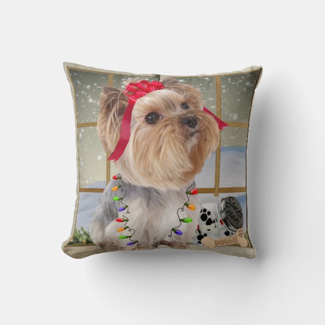 Yorkie im Weihnachtslicht-Kissen durch Kissen (Vorderseite)