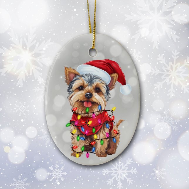 Yorkie in Christmas Lights Keramik Ornament (Von Creator hochgeladen)