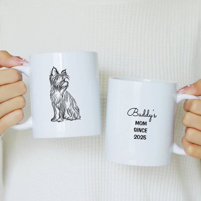 Yorkie Mama seit 20xx w Yorkie Sketch Zweifarbige Tasse (Von Creator hochgeladen)