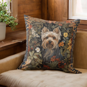 Yorkie oder Silky Terrier Niedlich Hund im Blumeng Kissen