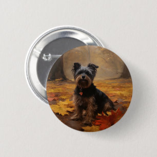 Yorkipoo im Herbstfall Inspiriert Button
