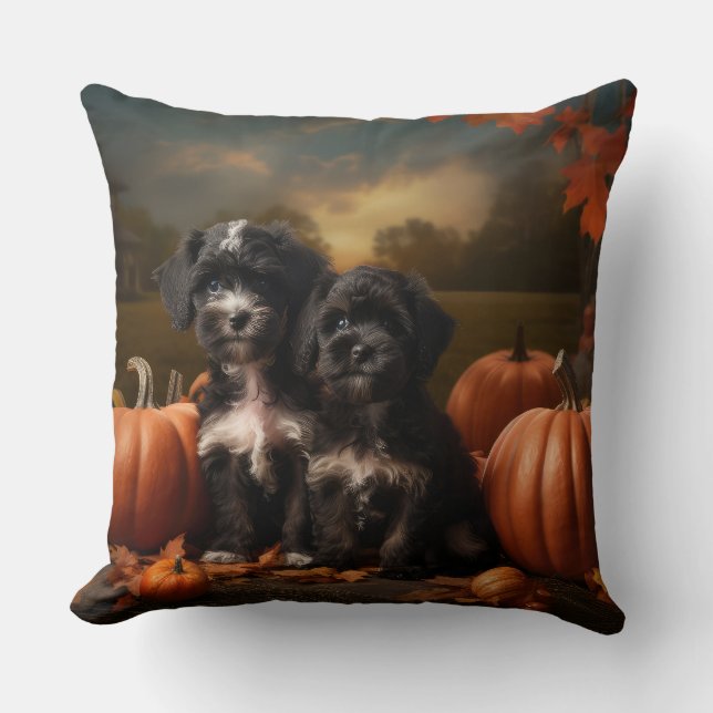 Yorkipoo Puppy Autumn Delight Pumpkin Kissen (Vorderseite)