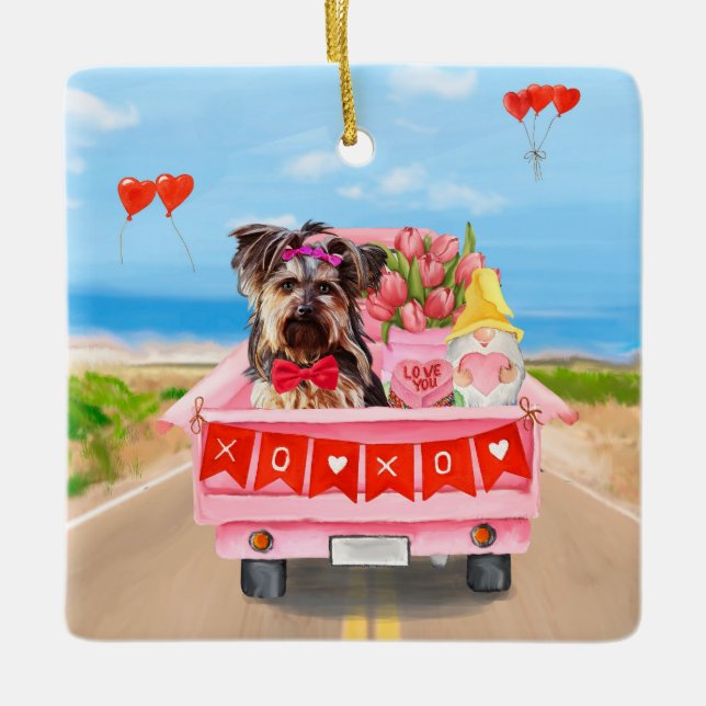 Yorkshire Terrier Dog Valentine's Day Truck Hearts Keramikornament (Vorderseite)