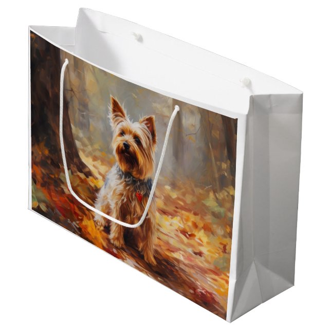 Yorkshire Terrier im Herbstfall Inspiriert Große Geschenktüte (Vorderseite Schrägansicht)
