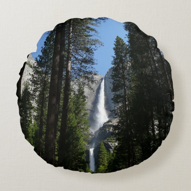 Yosemite Falls and Woods Landscape Fotografy Rundes Kissen (Vorderseite)