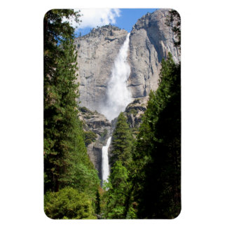 Yosemite Falls in Mai 4"x6" Magnet