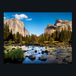 Yosemite National Park, Kalifornien Poster<br><div class="desc">USA,  Kalifornien,  Yosemite National Park,  The Merced River,  El Capitan und Cathedral Rocks im Yosemite Valley | Jaynes Gallery / DanitaDelimont.com</div>