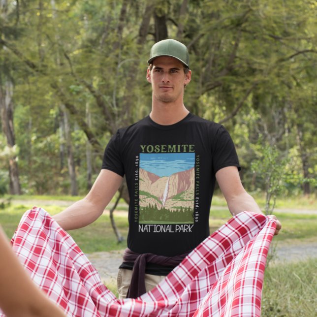 Yosemite Nationalpark Wasserfall Rückstand T-Shirt (Von Creator hochgeladen)