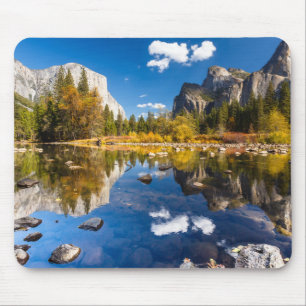 Yosemite-Tal im Fall Mousepad