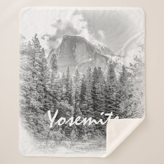 Yosemite's Half Dome im Winter mit Yosemite Text Sherpadecke (Vorderseite)