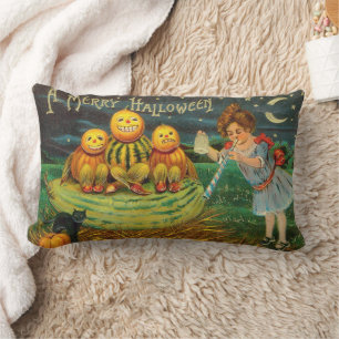 Young Hexe's Brew: Pumpkin Men on Magick Altar Lendenkissen