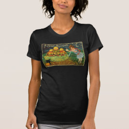 Young Hexe's Brew: Pumpkin Men on Magick Altar T-Shirt