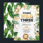 Young Wild and Three Birthday laden Safari Party e Einladung<br><div class="desc">Junge Wilde und drei Geburtstagsfeiern. Alle Designs sind © PIXEL PERFECTION PARTY LTD</div>