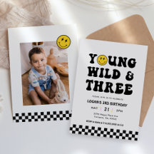 Young Wild and Three Boy 3. Geburtstag Foto
