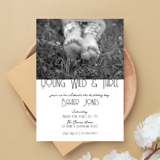 Young, Wild & Three | B-Day Foto Einladung | B&W