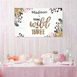 Young Wild & Three Leopard Print Jungle Geburtstag Banner