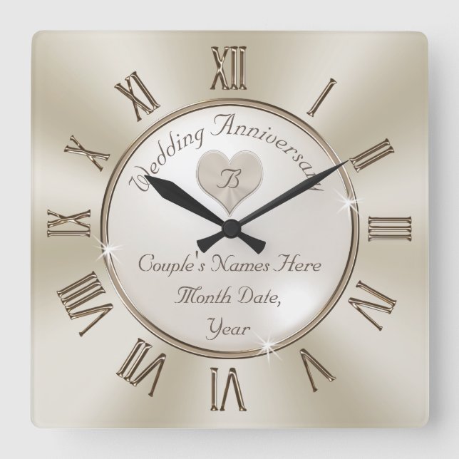 Your Monogram and Personalized Anniversary Clock Quadratische Wanduhr (Vorderseite)