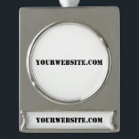 YourWebSite.com Banner-Ornament Silber<br><div class="desc">"YourWebSite.com" Ersetzen Sie die .com-Adresse durch Ihre Webadresse. Fügen Sie einen anderen Slogan oder Text hinzu.</div>