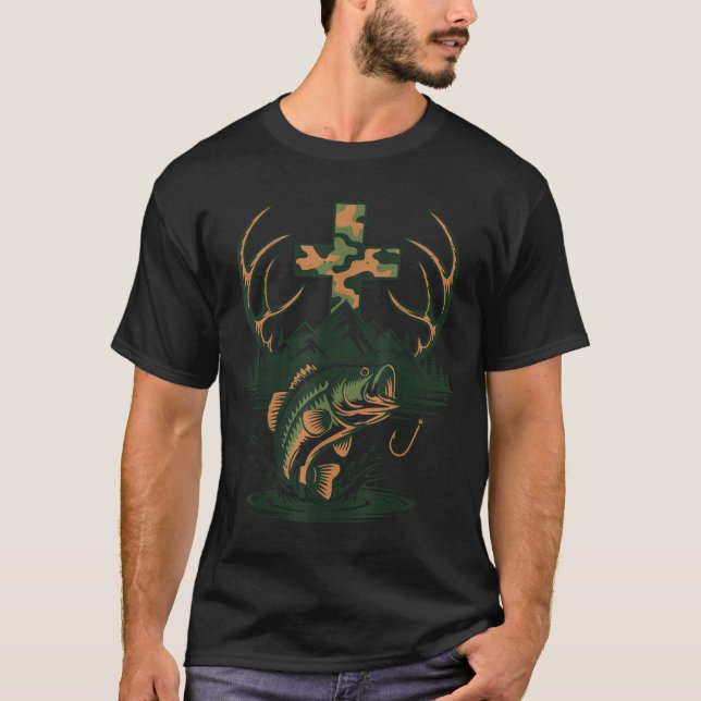 Youth Camo Faith Hunting Fishing Cross Fisherman C T-Shirt (Vorderseite)