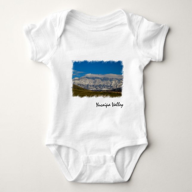 Yucaipa Valley Snow Baby Strampler (Vorderseite)