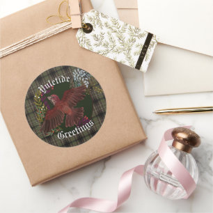 Yuletide Greetings Lila Finch Runder Aufkleber