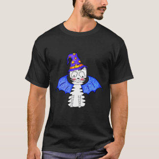 Yuna-Katze mit einem Hut, der wie eine Fledermaus  T-Shirt