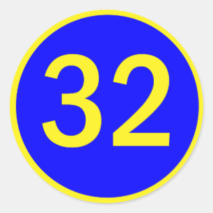 Zahl 32 in einem Kreis Runder Aufkleber