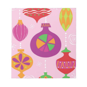 Zahlreiche Weihnachtsdekoration illustriert im Notizblock