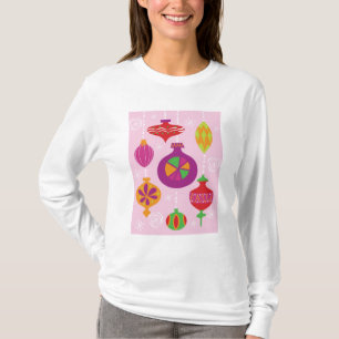 Zahlreiche Weihnachtsdekoration illustriert im T-Shirt