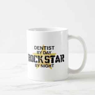 Zahnarzt-Rockstar bis zum Nacht Kaffeetasse