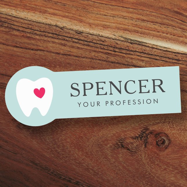 Zahnarztpraxis mit Herz-Aqua-blauer Zahnarztpraxis Namensschild (Von Creator hochgeladen)