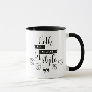 Zähne sind immer in der Art Tasse