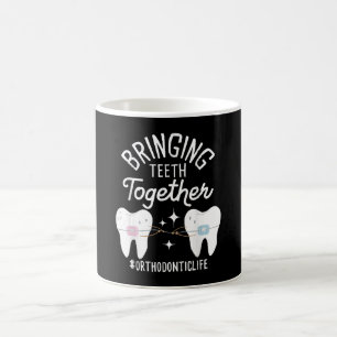 Zähne zusammenbringen - Kieferorthopäde Kaffeetasse