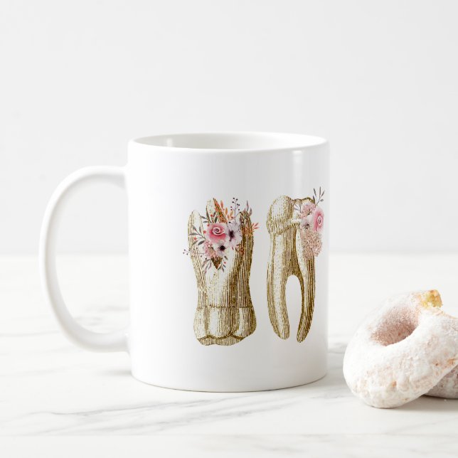 Zahnmedizinische molare Zahn-Illustration mit Kaffeetasse (Mit Donut)