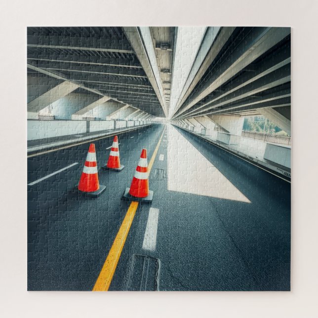 Zapfen im Tunnel (Vertikal)