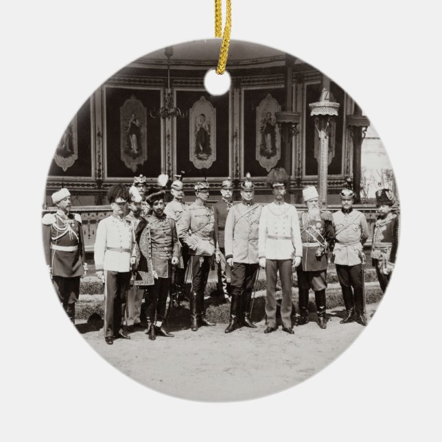 Zar Nicholas II (1868-1918) stehend im Garde Keramik Ornament (Vorne)