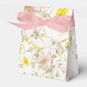 zarte Blumen mit einem Schmetterling im chinesisch Geschenkschachtel