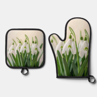 Zarte weiße Schneeglöckchen-Blüten Frühlingsblüte Ofenhandschuh & Topflappen-Set