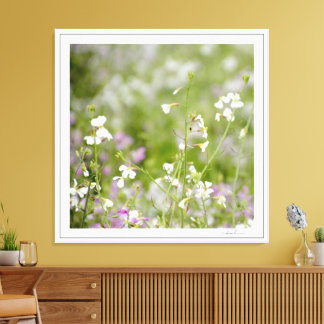 Zarte Wildblumen, weiß und lavendel von Sidharta Leinwanddruck