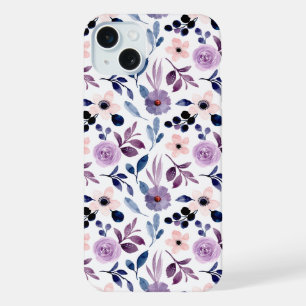Zartes Blumendesign mit navyblauen Lavendelblätter iPhone 15 Plus Hülle