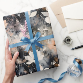Zartes Blumenmuster Geschenkpapier