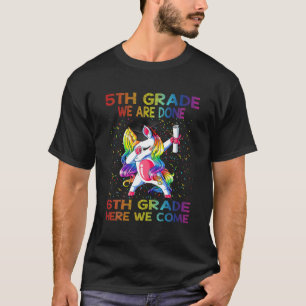 Zauberhafte Einheit des Abschlusses 5. Klasse T-Shirt