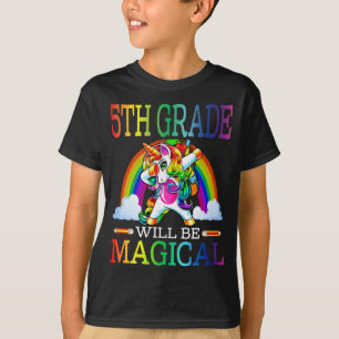 Zauberhafte Einhorn-Schulmädchen der fünften Klass T-Shirt