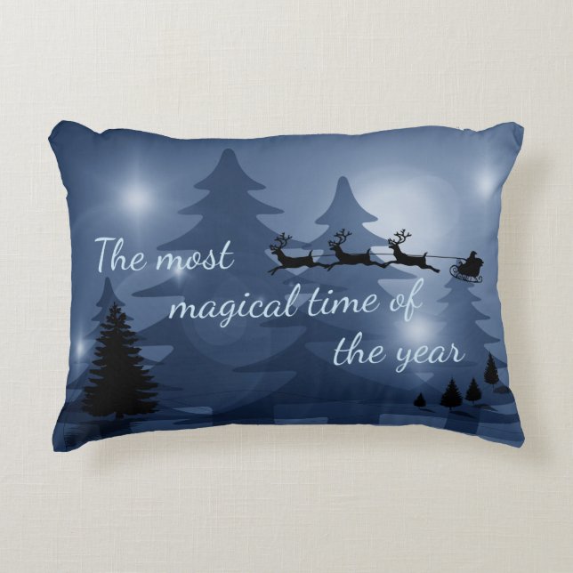 Zauberhafte Weihnachtslandschaft dekorativ Dekokissen (Vorderseite)