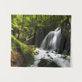 Zauberhafter Wasserfall im bezaubernden grünen Wal Wandteppich