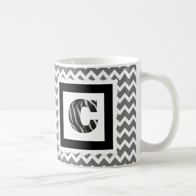 Zebra-Druck-Buchstabe "C" auf grauem/weißem Kaffeetasse (Rechts)