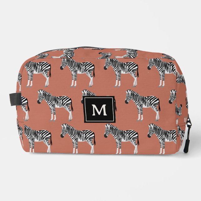 Zebra Exotic Animal Muster Terracotta Monogram Waschbeutel (Vorderseite)