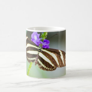 Zebra-gestreifter Schmetterling Kaffeetasse
